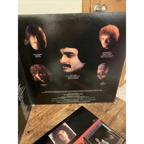GINO VANNELLI - The Gist Of The Gemini (A&M) - 12" Vinyl Record LP VG++ - Picture 10 of 10